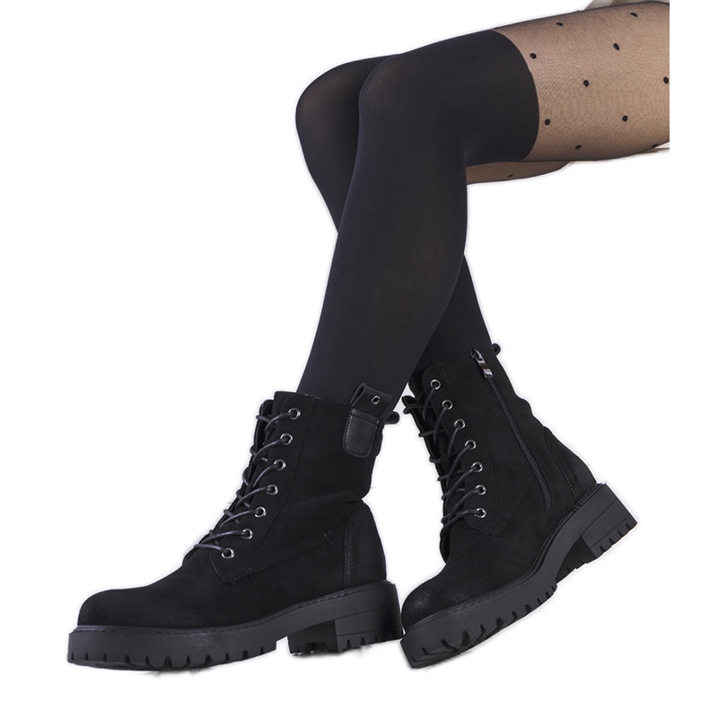 Czarne traperki eko-zamsz Wellspring