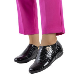 Czarne lakierowane półbuty Nelec