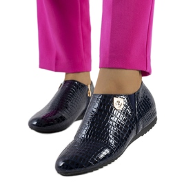 Granatowe lakierowane półbuty Nelec niebieskie