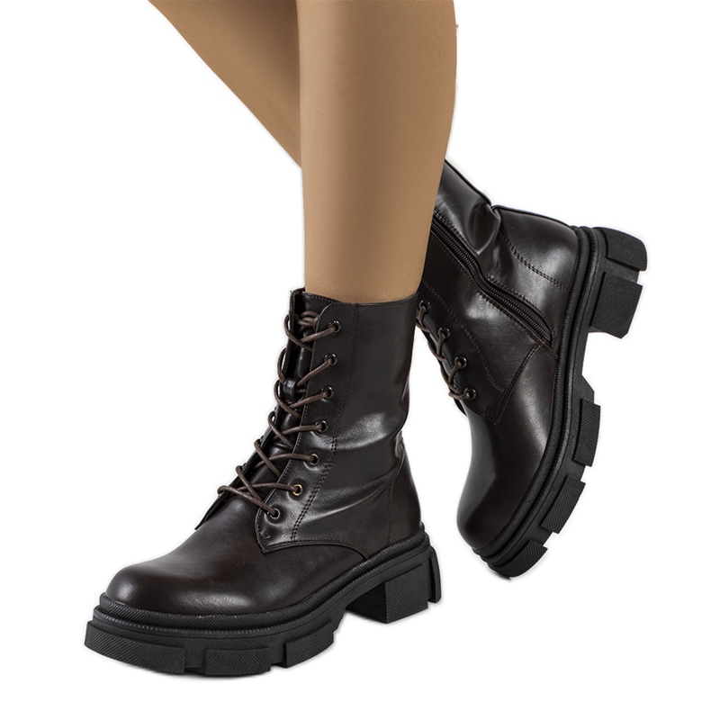 Brązowe botki matowe Holcomb