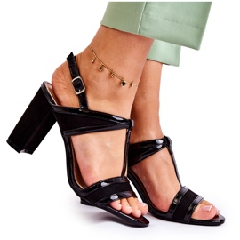 Modne Skórzane Sandałki Na Słupku Czarne Passion