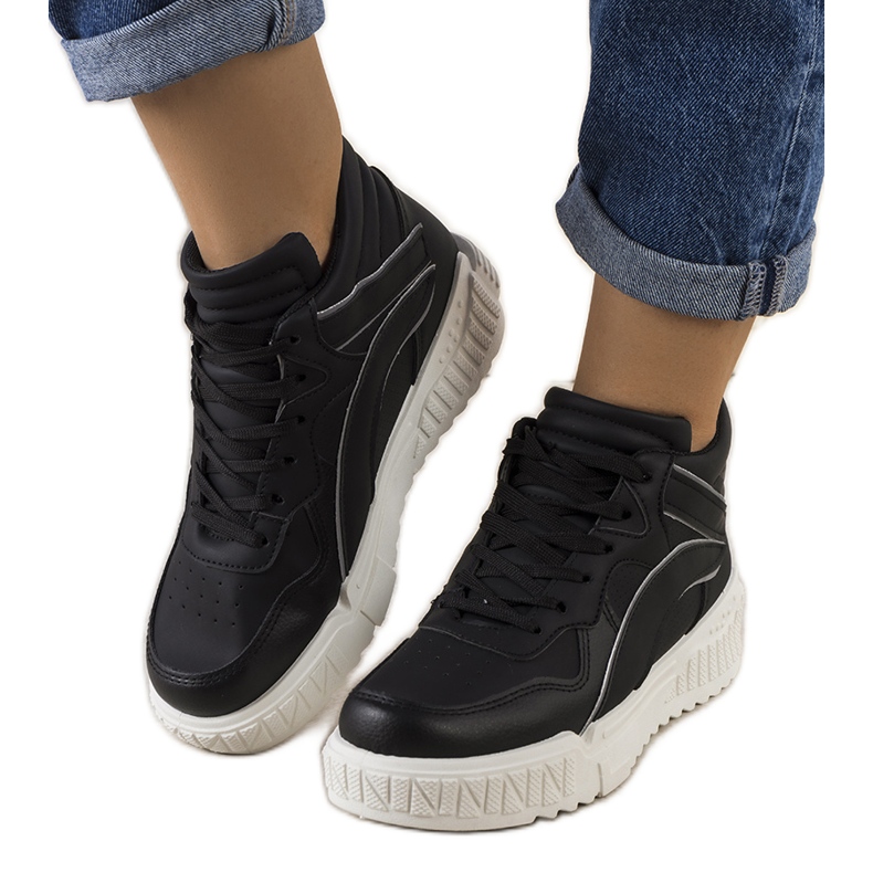 Czarne sneakersy za kostkę Clyme