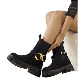 Czarne botki na wysokiej podeszwie Mellem