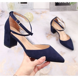 T.Sokolski Czółenka zamszowe damskie na słupku w szpic granatowe niebieskie