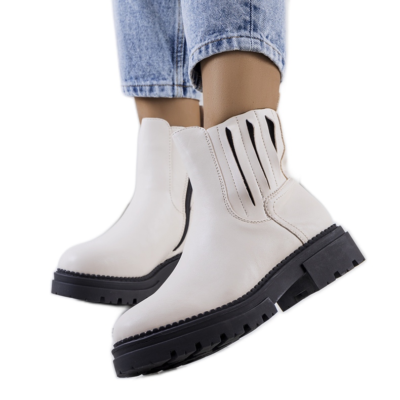 Beżowe botki beżowy