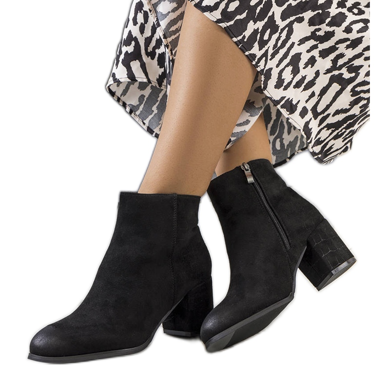 Czarne botki na słupku Silas