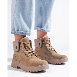 Beżowe traperki damskie ocieplane kożuszkiem beżowy