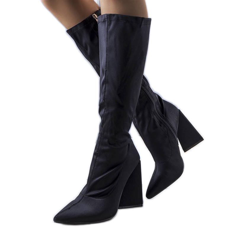 Czarne kozaki na obcasie Nerina