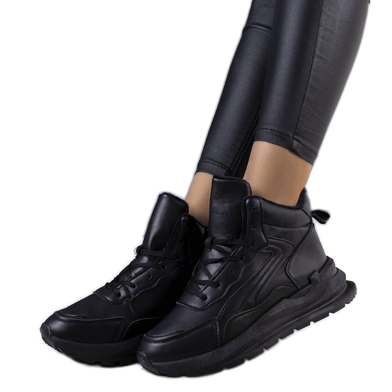 Czarne ocieplane sneakersy Tasma