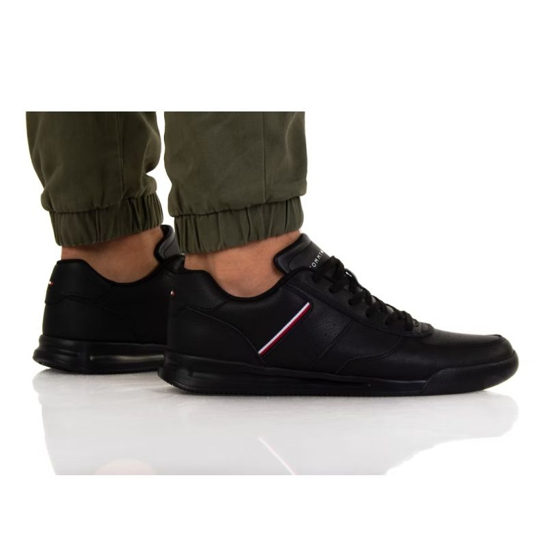 Buty Tommy Hilfiger Lightweight Leather Detal Dup M FM0FM04280 Bds czarne