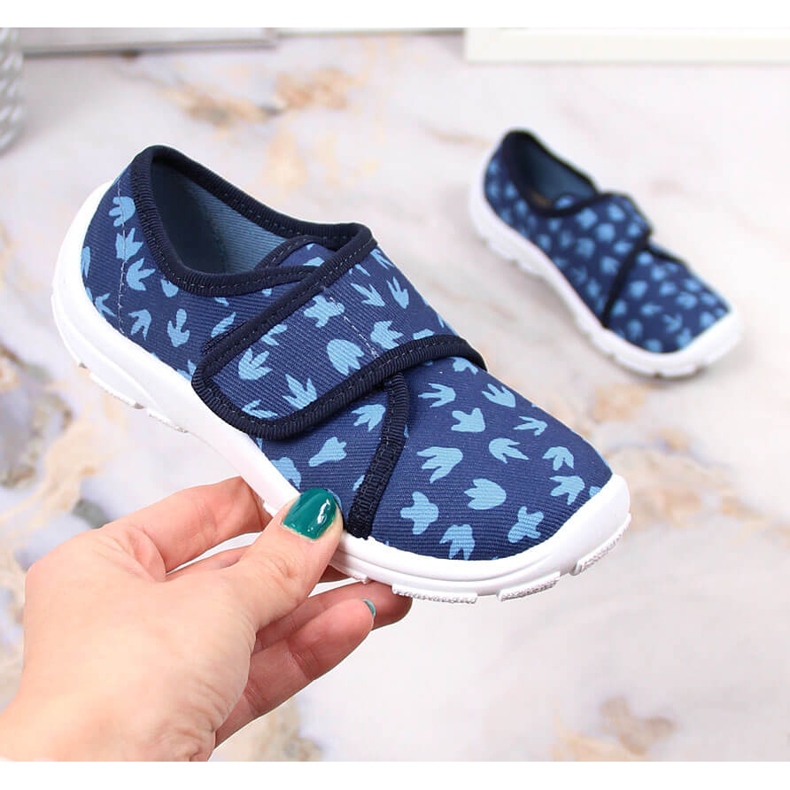 Kapcie do przedszkola chłopięce na rzep granatowe Befado 974X476