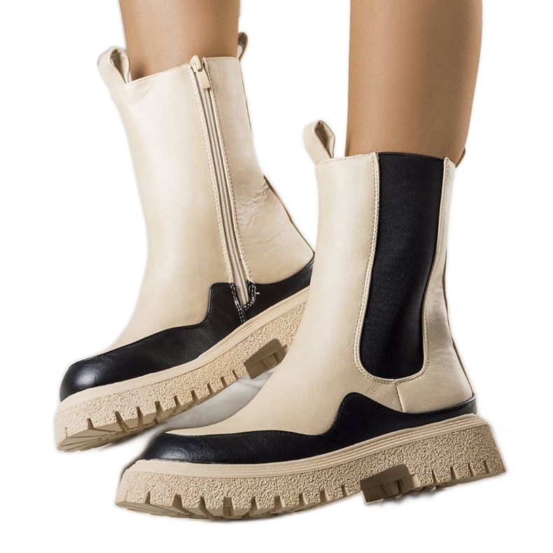 PA1 Beżowo czarne botki Valeris beżowy