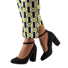 PA1 Czarne czółenka z paskiem Norrie