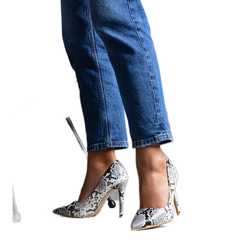 Białe szpilki Efrem