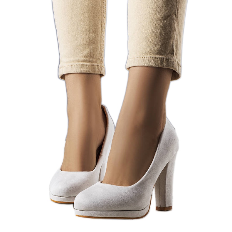 BM Szare czółenka na słupku Fardi