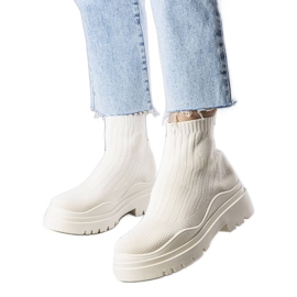 BM Beżowe skarpetkowe botki Cali beżowy