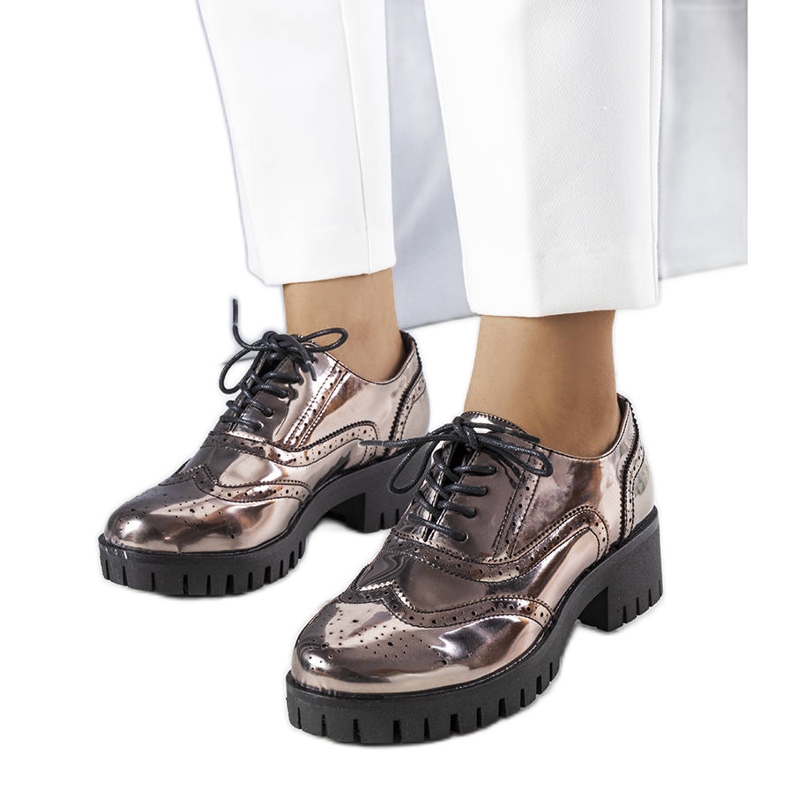 Metaliczne czarne półbuty Myra