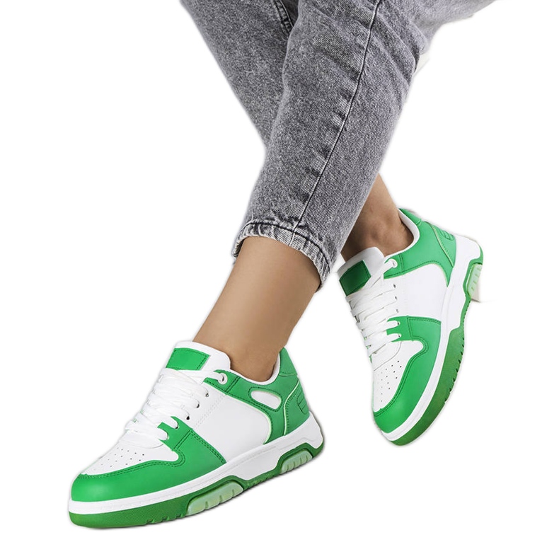 Zielone sneakersy na platformie Kristie białe