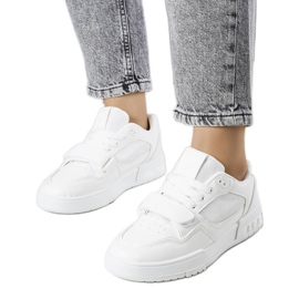 BM Białe sneakersy damskie Ollie