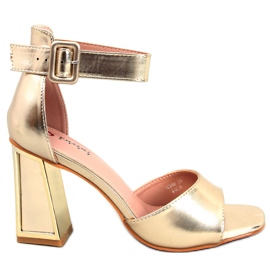 BM Sandałki na obcasie z paskiem Ellen Gold złoty