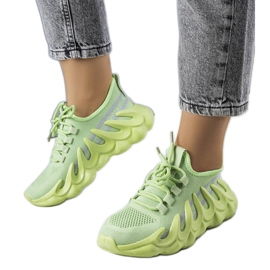 Zielone sneakersy na modnej podeszwie Beth
