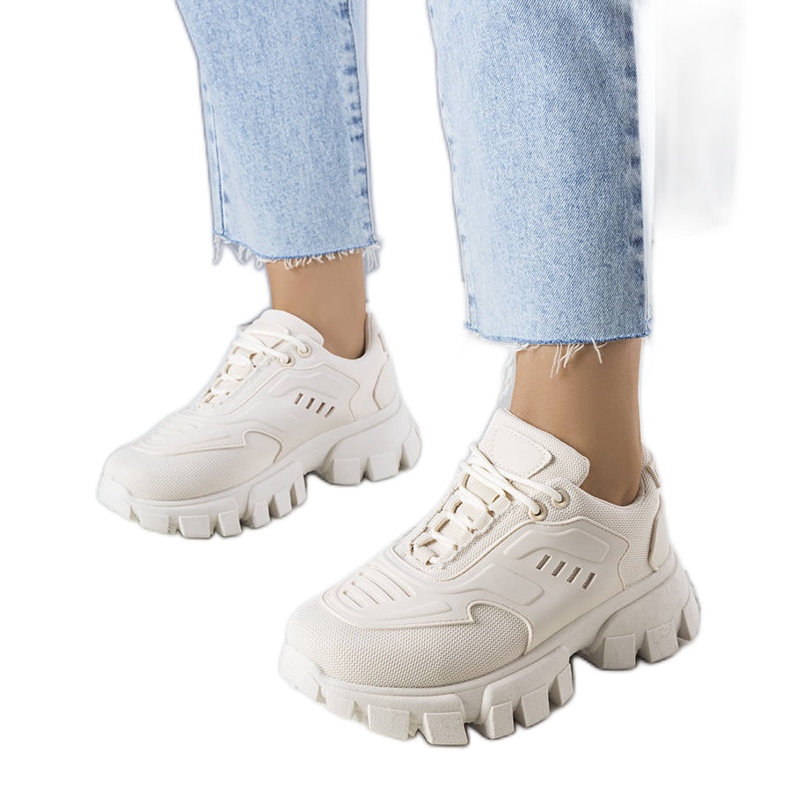 Beżowe sneakersy na masywnej podeszwie Inez beżowy