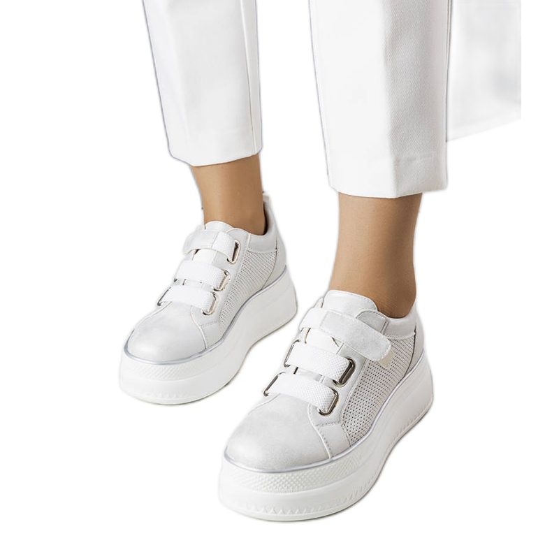 PA1 Srebrne sneakersy na platformie Armina srebrny