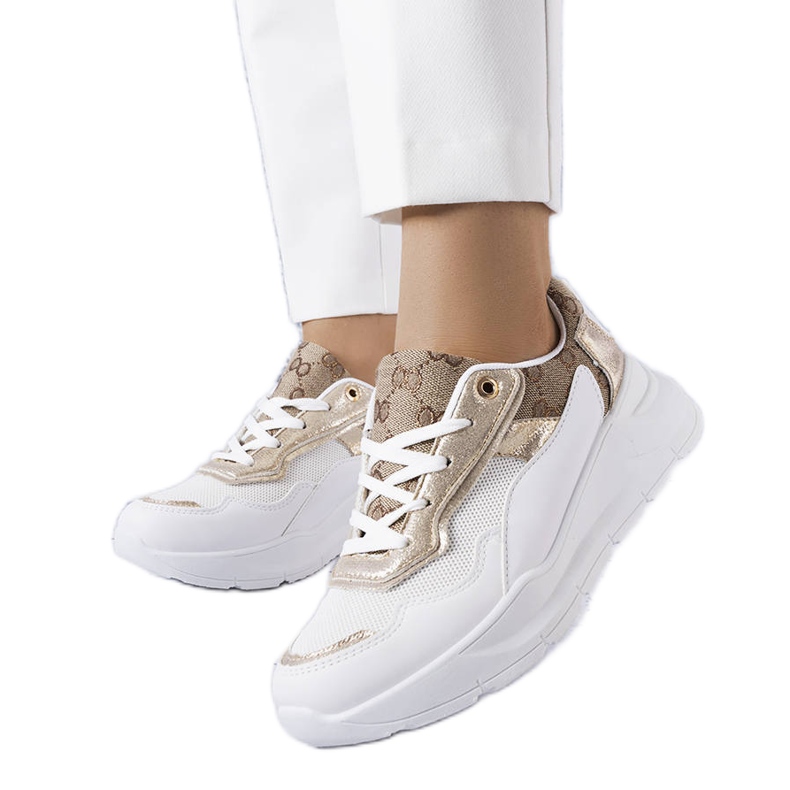 Białe sneakersy ze złotym wstawkami Lebrun