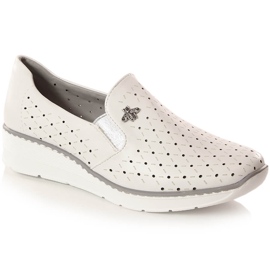 Półbuty damskie na koturnie ażurowe białe Jezzi MR1840-12