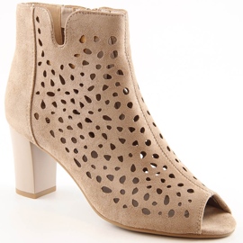 Botki damskie na słupku ażurowe wiosenne beżowe Jezzi beżowy