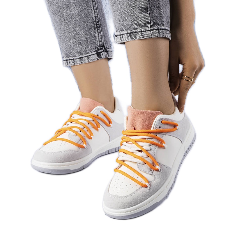 Szare sneakersy pomarańczowe sznurówki Aucoin białe