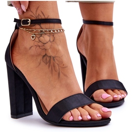 Satynowe Sandały Na Obcasie Czarne Linsy