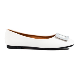 Białe baleriny damskie z ozdoba Shelovet