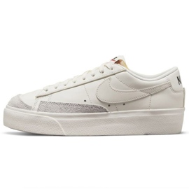 Buty Nike Blazer Low Platform M DJ0292-105 białe