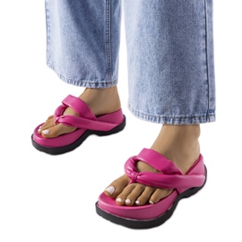 Różowe klapki na platformie Lachapelle