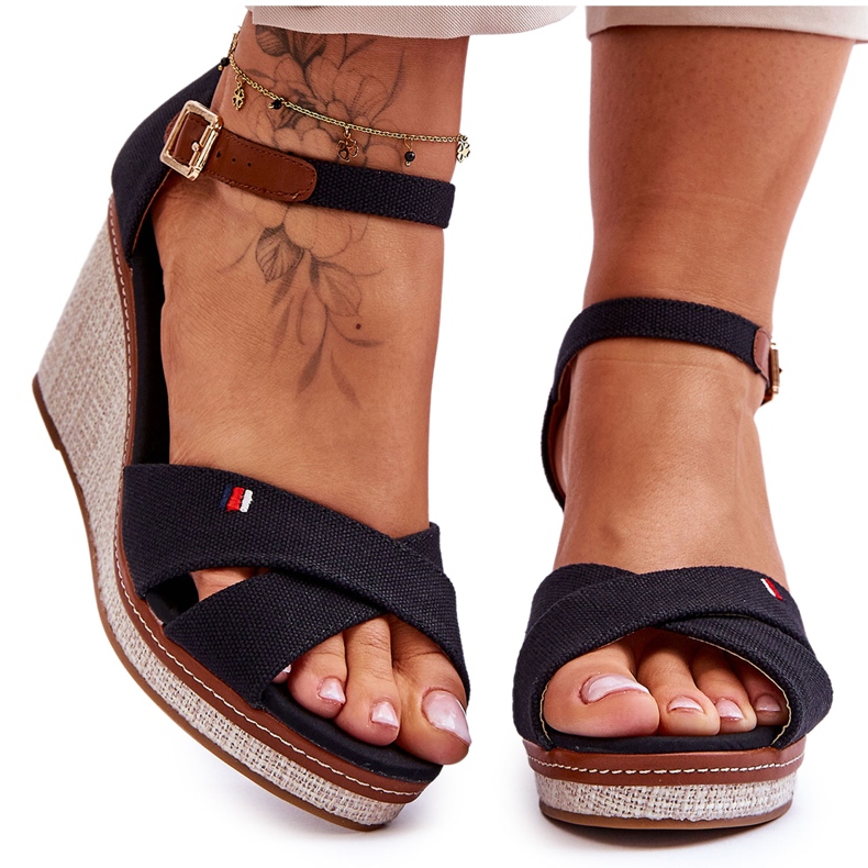 Damskie Sandały Na Koturnie Czarne Veenus