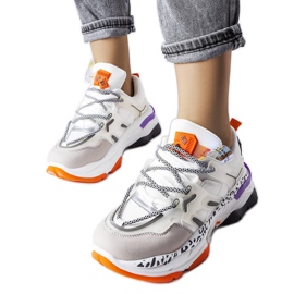 Białe sneakersy z łączonych materiałów Donalina