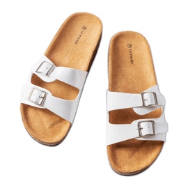 Białe klapki na korkowej podeszwie Cincinna