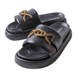 Czarne klapki na platformie Frédérique