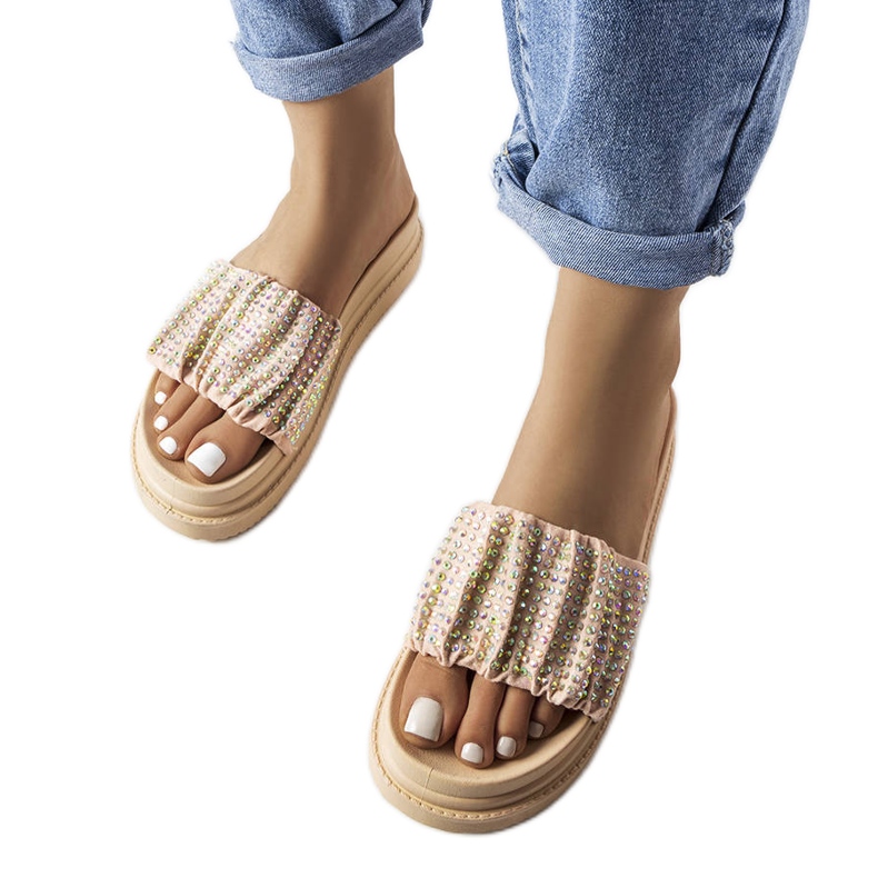 Różowe klapki na platformie z cyrkoniami Franet