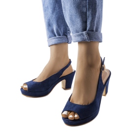 Granatowe sandały na słupku Dionne niebieskie