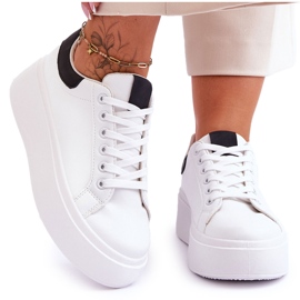 Buty Sportowe Na Masywnej Platformie Biało-Czarne Boneti białe