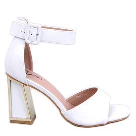 Sandałki na geometrycznym obcasie Tamara White białe