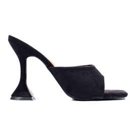 Czarne zamszowe klapki na obcasie Shelovet