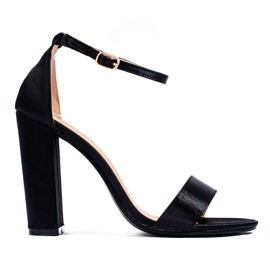Sandały na wysokim słupku czarne Shelovet