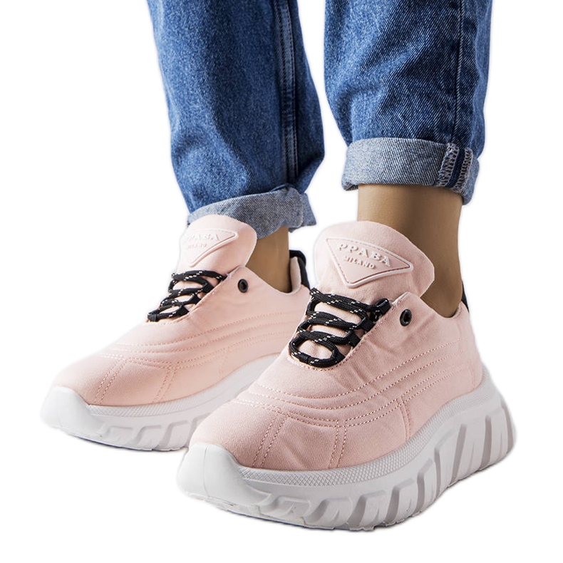Różowe sneakersy Aisys