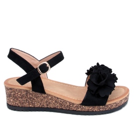Sandałki na koturnie z kwiatami Pionter Black czarne
