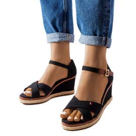 Czarne espadryle na koturnie Eleonora