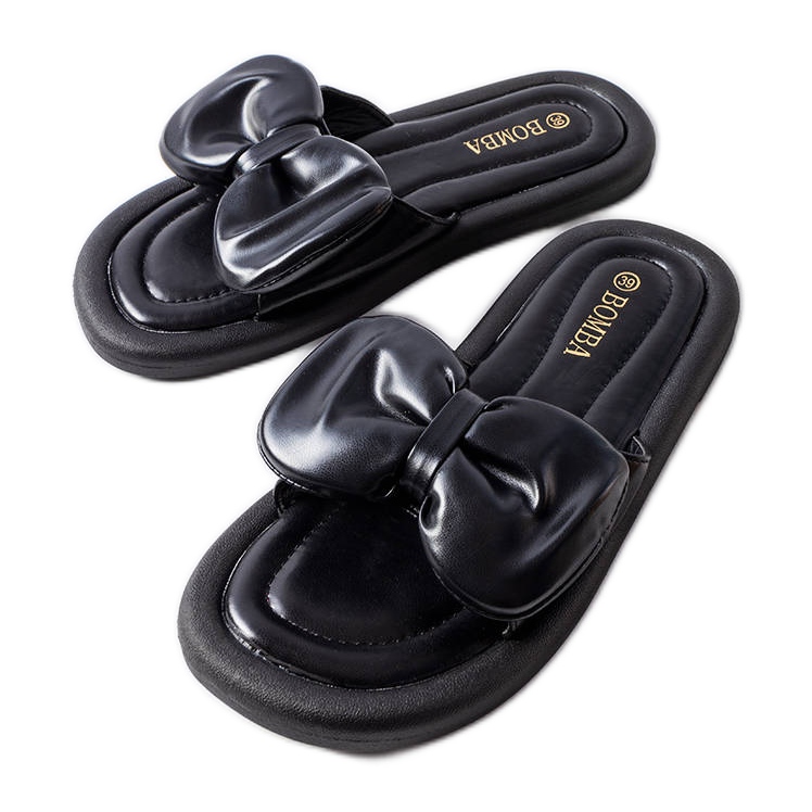 Czarne klapki z kokardą Lende