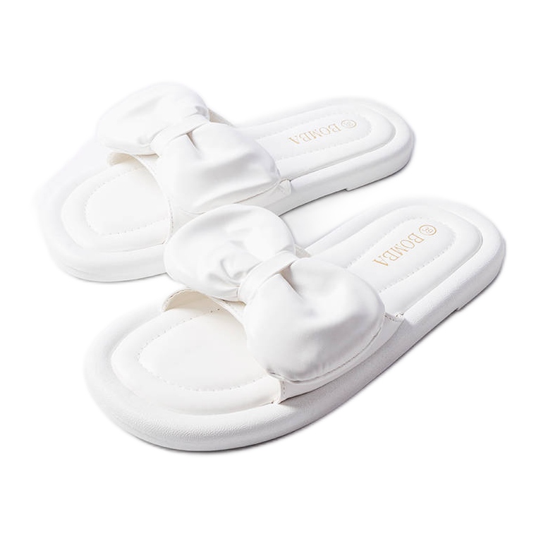 Białe klapki z kokardą Lende